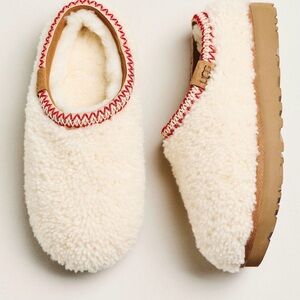 Brand new in box UGG Tasman Maxi Curly Slippers